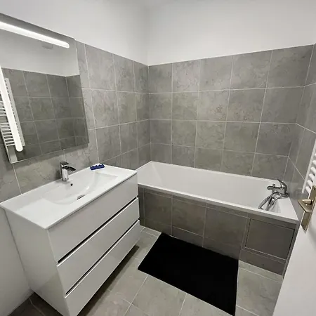 Chollat - Check In H24 - Wifi Apartment